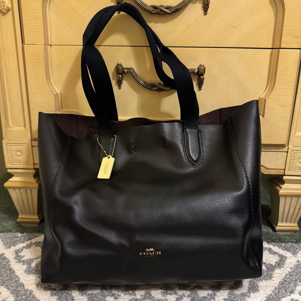 Coach Black Derby pebbled Leather Tote Bag